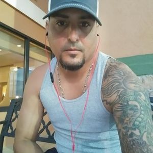 Meet your Posher, Luis